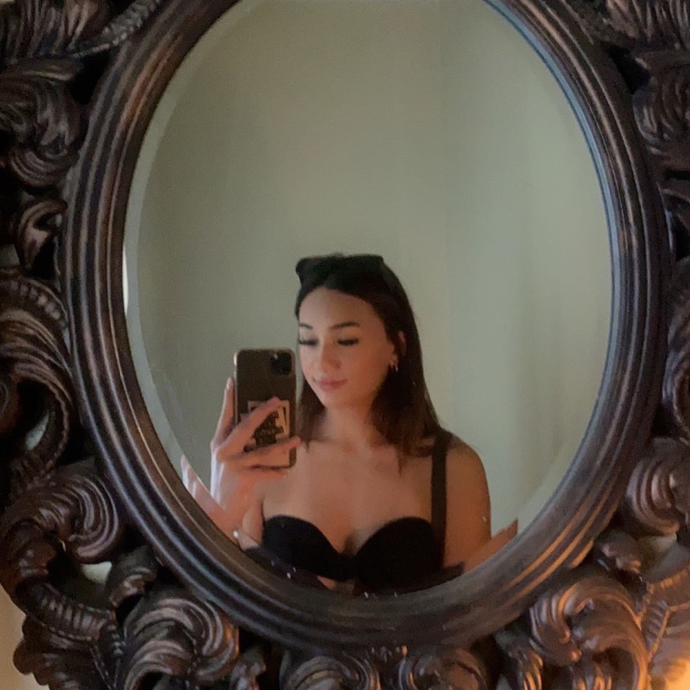 Meet your Posher, Jaida